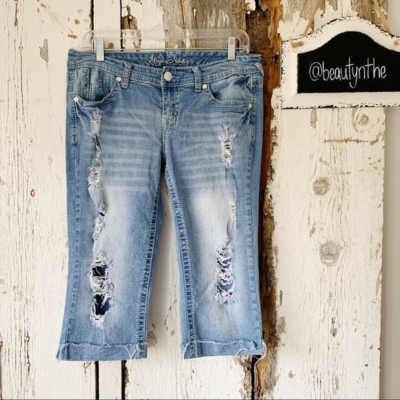 Ariya Denim - Ariya jeans embroidered destroyed crops raw cuffed gems light wash